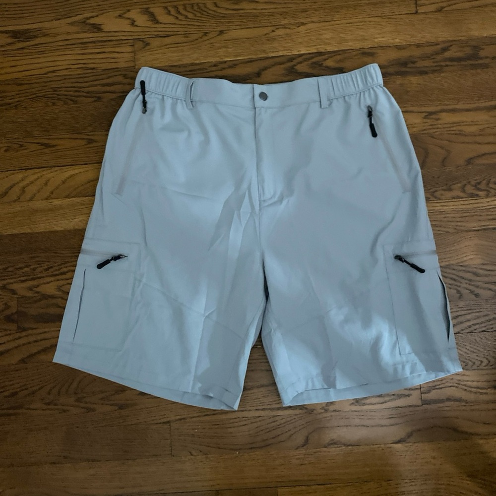 Fuwode Mens Hiking Cargo Shorts 5 Zipper Pockets Size 2XLarge Gray